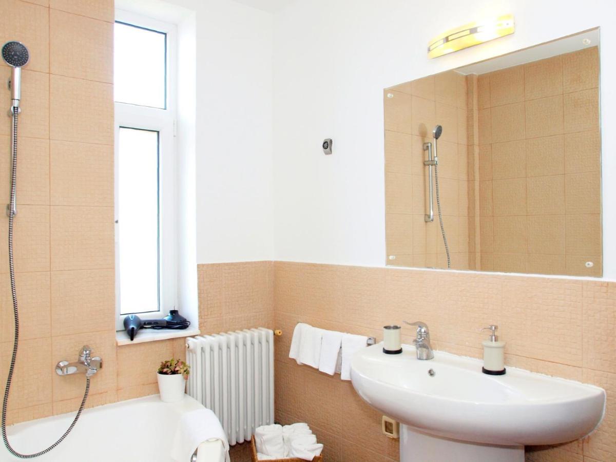 Sweet Dreams Suites Cismigiu Gardens Bukares Bagian luar foto