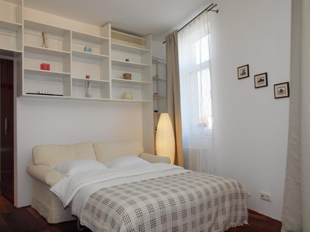 Sweet Dreams Suites Cismigiu Gardens Bukares Bagian luar foto
