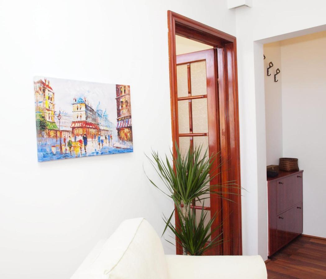 Sweet Dreams Suites Cismigiu Gardens Bukares Bagian luar foto
